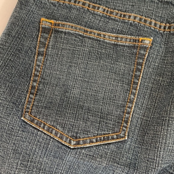 Tommy Hilfiger Blue Denim Bermuda Jean Shorts - Picture 6 of 8